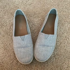 Toms shoes